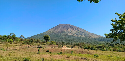 volcan Chaparrastique, San Miguel, El Salvador.