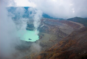 Cráter volcán Poás