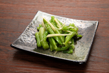 ミズ（ウワバミソウ）の生姜和え