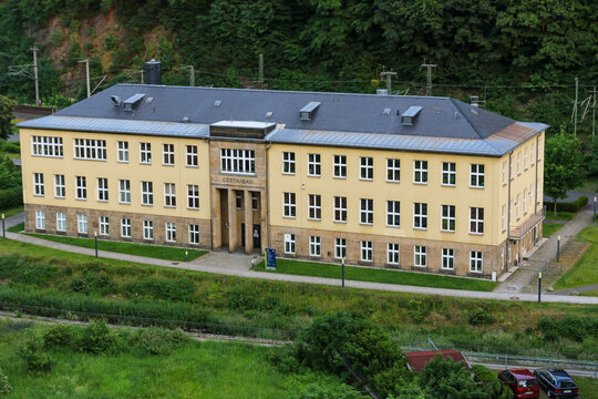 Die erste deutsche Forstuniversit&auml;t - der Heinrich-Cotta-Bau