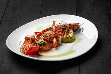 Grilled zucchini, tomatoes, onion and mushrooms with seared carrot