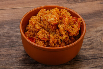 Couscos with tomato and chicken