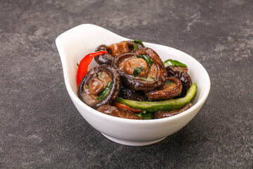 Marinated shiitake mushrooms with herbs
