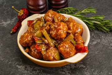 Meat ball in tomato sauce