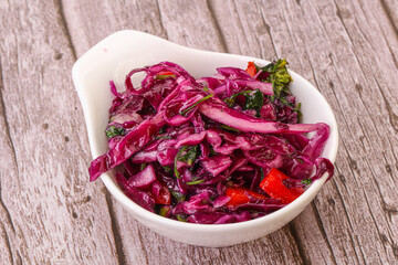 Pickled red cabbage with herbs