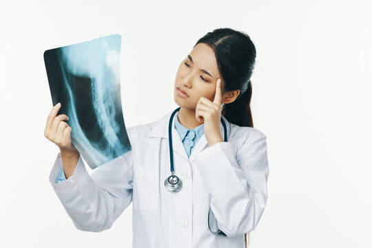 female doctor medicine white coat x-ray hospital