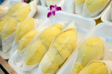 peeled finished durian, focus selective