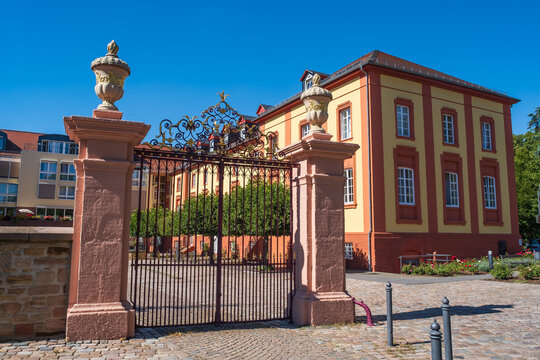 View past the gate of the castle to the manor house of Kirchheimbolanden / Germany 