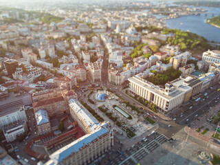 Sunny Independence Square. Kyiv, Ukraine. (maidan nezalezhnosti)