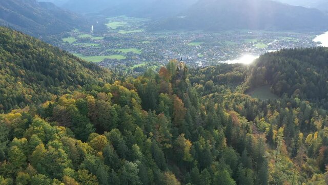 Blick auf Tegernsee im Herbst vom 
Riederstein