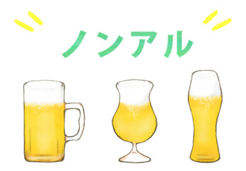 ノンアルコールのビールジョッキとアルコールフリービールのグラス