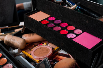 Make-up colorful eyeshadow palettes
