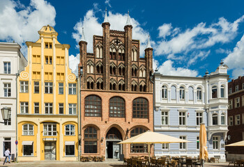 Fototapeta na wymiar Stralsund – Old market square (Alter Markt) with colourful ancient buildings, Mecklenburg-Western Pomerania (Mecklenburg-Vorpommern), Germany 