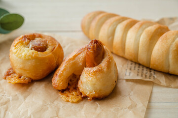 米粉のソーセージチーズパン