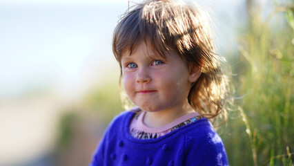 Dziecko portret  - 441031940