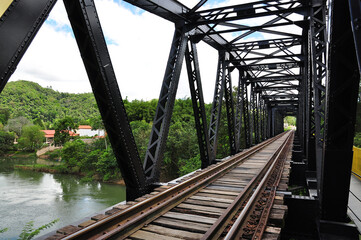 Fototapeta premium Metal bridge over a river