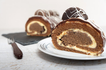 Chocolate Vanill Swiss Roll Cake