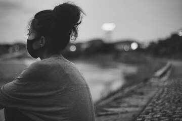 孤独な女性