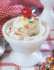 Ice cream and sweets images for the food industry.
