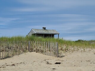 Beach hut