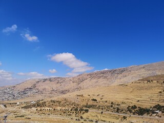 Fototapeta na wymiar valley of Hermon during summer time