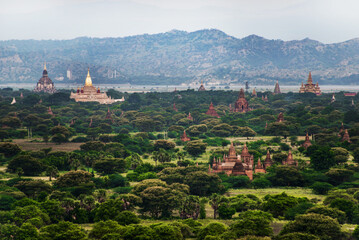 Fototapeta premium Landscape view of ancient temples, Old Bagan, Myanmar (Burma)