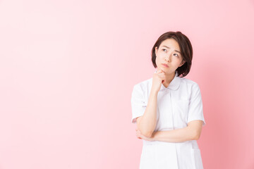 ナース　考える