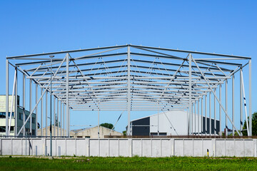 Obraz premium metal frame of a new modern industrial building