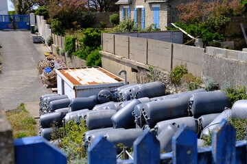 Some nice tiny house in the west of France near the Atlantic Ocean. Spring 2021.