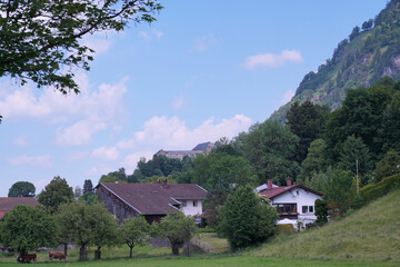 Fototapeta na wymiar Spaziergang in Marquardstein: Blick auf die Burg