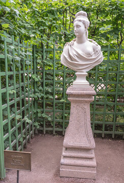 The sculpture "Kamilla" in the Summer Garden
