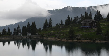 Naklejka premium Bannalpsee