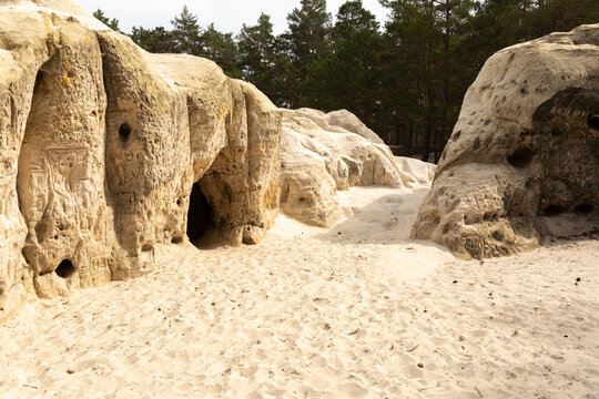 Sandsteinh&ouml;hlen bei Blankenburg