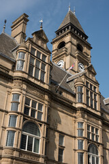 Fototapeta na wymiar Wakefield town hall at sunny day. 