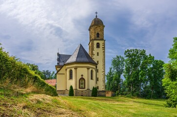 Fototapeta na wymiar Wallfahrtskirche St. Maria, Hohenrechberg, Baden-Württemberg, Deutschland