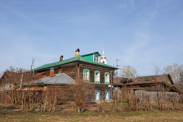 The wooden house in Suzdal, Russia. - obrazy, fototapety, plakaty