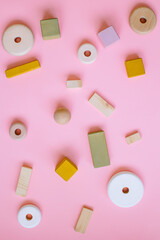 Fototapeta premium pink background with object wooden square ball colorful pattern