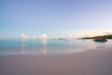 Fototapeta premium sunrise at tropical beach anse lazio on praslin on the seychelles