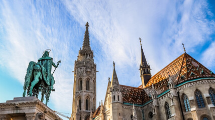Fototapeta na wymiar Matthias Church and statue of St.Stephen in Budapest.