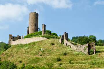 Fototapeta na wymiar Castle ruin in Monreal, Eifel, Germany