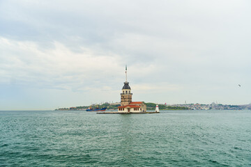 Fototapeta na wymiar The Maiden's Tower in the Bosphorus, Istanbul, Turkey