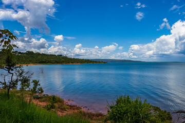 Fototapeta na wymiar Lago de represa de Três Marias em Minas Gerais, Brasil.