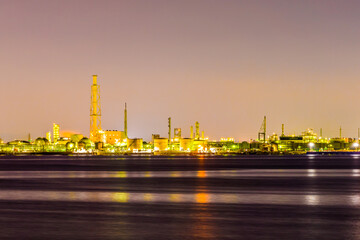堺泉北臨海工業地帯の夜景。高石市側から