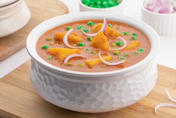 Aloo Matar 