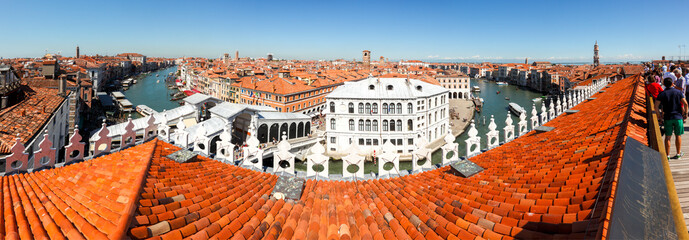 Blick vom Fondaco dei Tedesch auf den Canal Grande im Stadtteil Rialto, Venedig