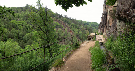 Sur les chemins de Compostelle, la voie de Rocamadour, entre les d&eacute;partements de la Creuse et de la Corr&egrave;ze.