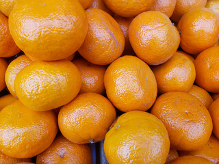 oranges on the market