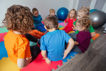 Group exercises to develop friendship and team cooperation skills