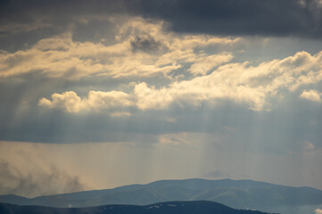 Naklejka premium Fog on a mountain range in the Carpathian mountains