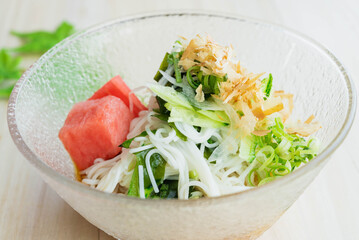 野菜たくさんのそうめん